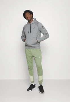 Nike Performance Hoodie - Dark Grey Heather/particle Grey/black -Stock X 93234c6ce51744f587eafbe76352db90