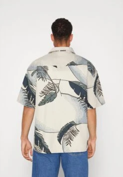 BDG Urban Outfitters Leaf- Shirt - Ecru -Stock X 93667cb26d9e498dbc4fe26d5d200609