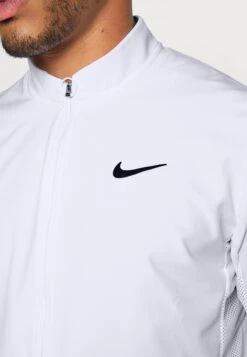 Nike Performance Advantage Jacket Packable - Training Jacket - White/Black -Stock X 937e1f8359ba4e4e80d2fe6bfcd8b660