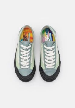 Vans Style 36 Decon Unisex - Trainers - Green Milieu/Black -Stock X 9385e4e4a5a542cfaab5c6c43f1d1c78