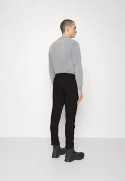 DRYKORN Salvo - Tracksuit Bottoms - Black -Stock X 93a925dfbe7b4fab95adb76fa0ab207a