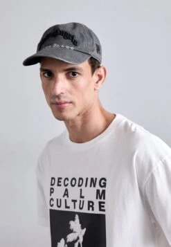 Palm Angels CURVED LOGO DISTRESSED - Cap - Anthracite -Stock X 93eaff7b12ba4935ae7cc0728109bcf1