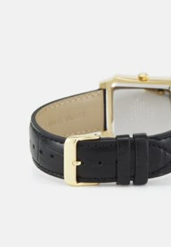 Casio UNISEX - Watch - White/gold-coloured -Stock X 95c24cbc764f4aff9128756b9d8fab70