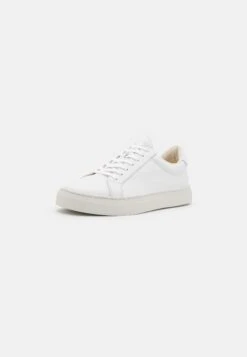 Vagabond Paul 2.0 - Trainers - White -Stock X 969b82a83a8c4878a23b36dee0889cca