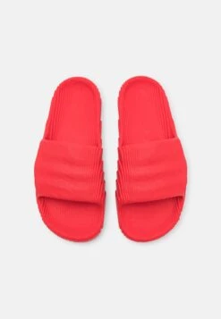 Adidas Originals Adilette 22 Unisex - Pool Slides - Better Scarlet/Footwear White -Stock X 9a095996f3344012840953f88c59113d