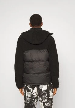 Ellesse Sparra - Winter Jacket - Black -Stock X 9a76f136d8774b529df33a5efa086378