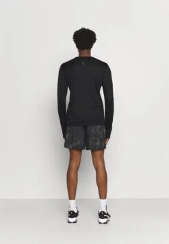 Puma Run Favorite Tee - Long Sleeved Top - Black 11 Puma Run Favorite Tee - Long Sleeved Top - Black -Stock X 9b33f9c5b7da4321836dff8e1a6dfb00