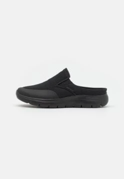 Summits - Clogs - Black