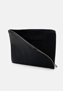 Zadig & Voltaire Initiale John Grained Unisex - Laptop Bag - Noir -Stock X 9cef8eaa66a74b698a2f8e83f05bb527