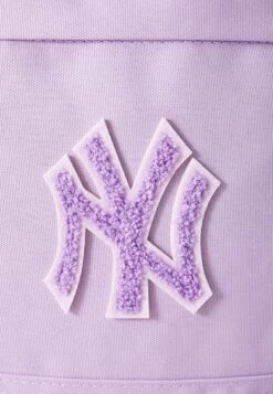 NEW ERA MLB NEW YORK YANKEES APPLIQUE DELAWARE BAG - Rucksack - Lilac -Stock X 9d337028dc3a4b5d92cbbd1ce2d8896e