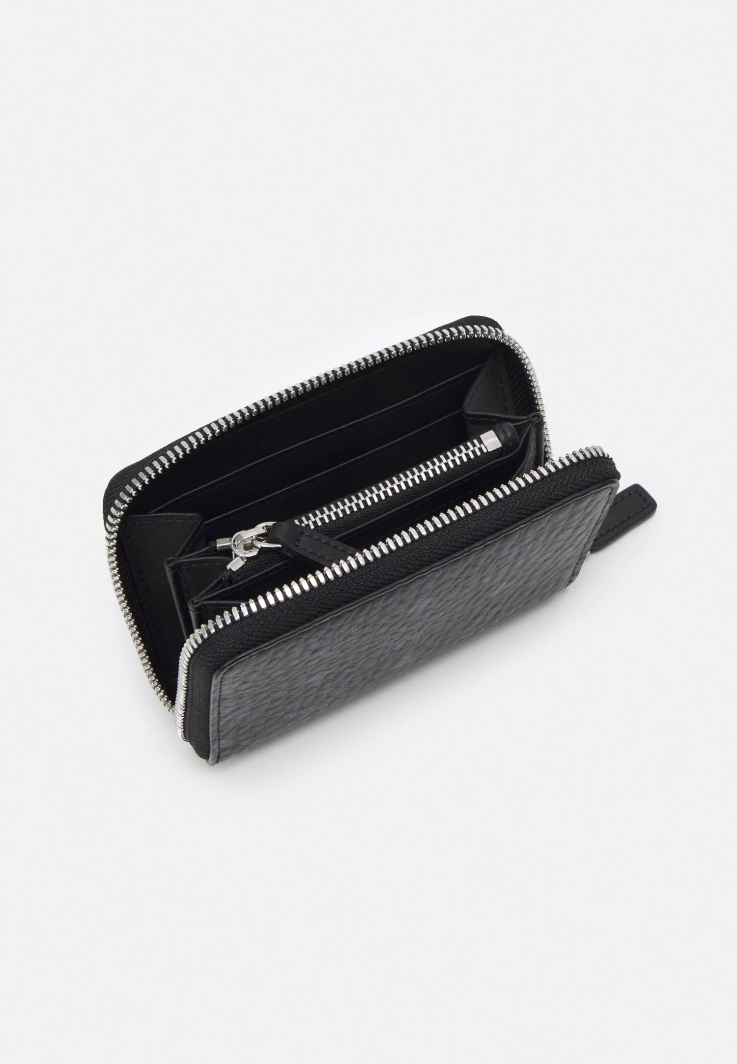 MCM Zip Wallet In Visetos Original - Wallet - Black 5 MCM Zip Wallet In Visetos Original - Wallet - Black - Image 3