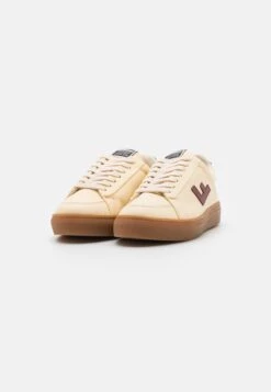 Flamingos Life Classic 70S Unisex - Trainers - Almond Green Wine Caramel -Stock X 9d9f3e26e62a4abeb4dabc48393ee21e