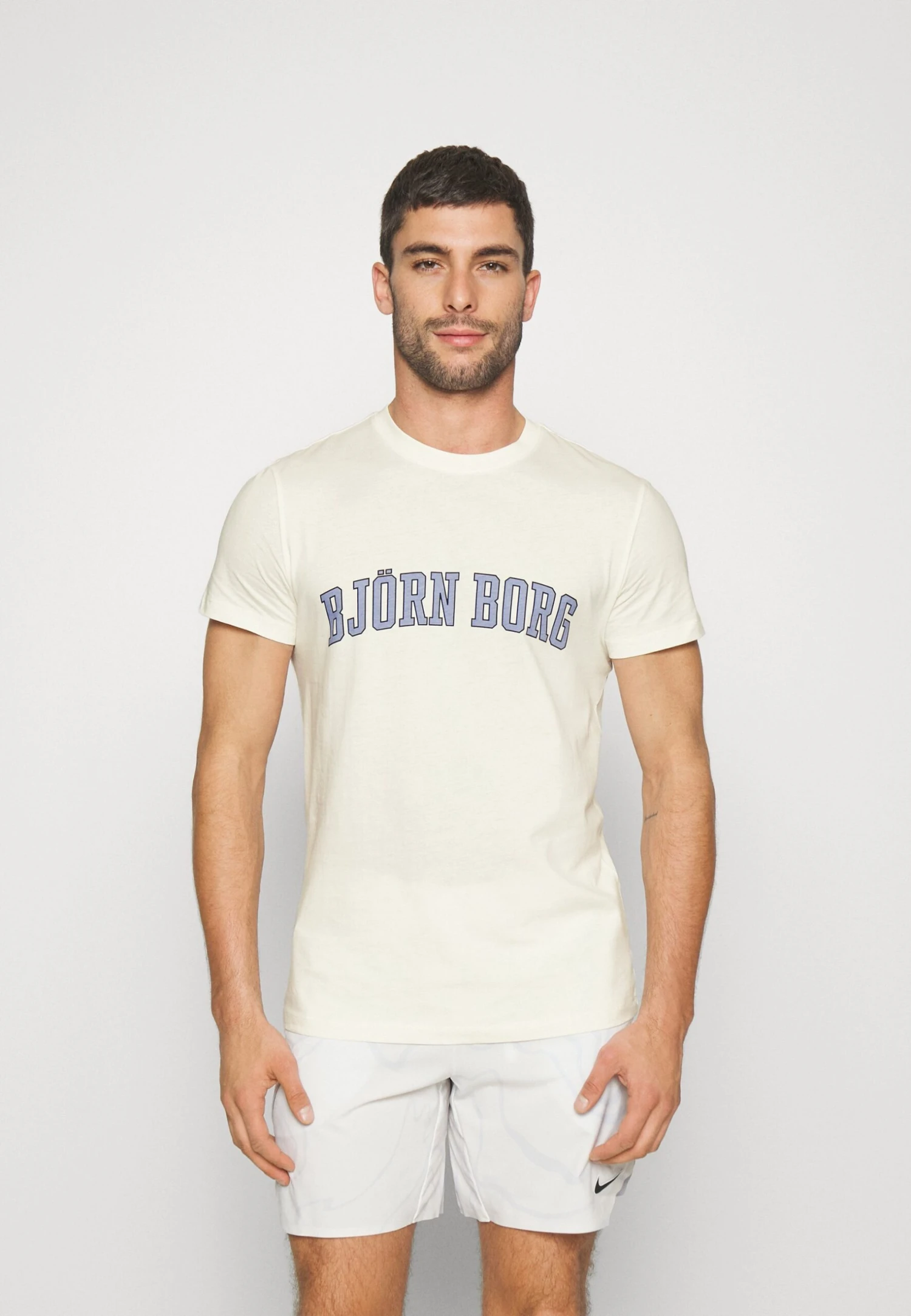 BJØRN BORG Essential Shirt - Print T-Shirt - Cannoli Cream 3 BJØRN BORG Essential Shirt - Print T-Shirt - Cannoli Cream