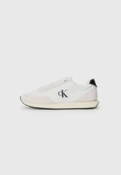 Calvin Klein Jeans RETRO RUNNER - Trainers - Black/capers/bright White -Stock X 9daeb7d32d20413d90134170f349ff2c