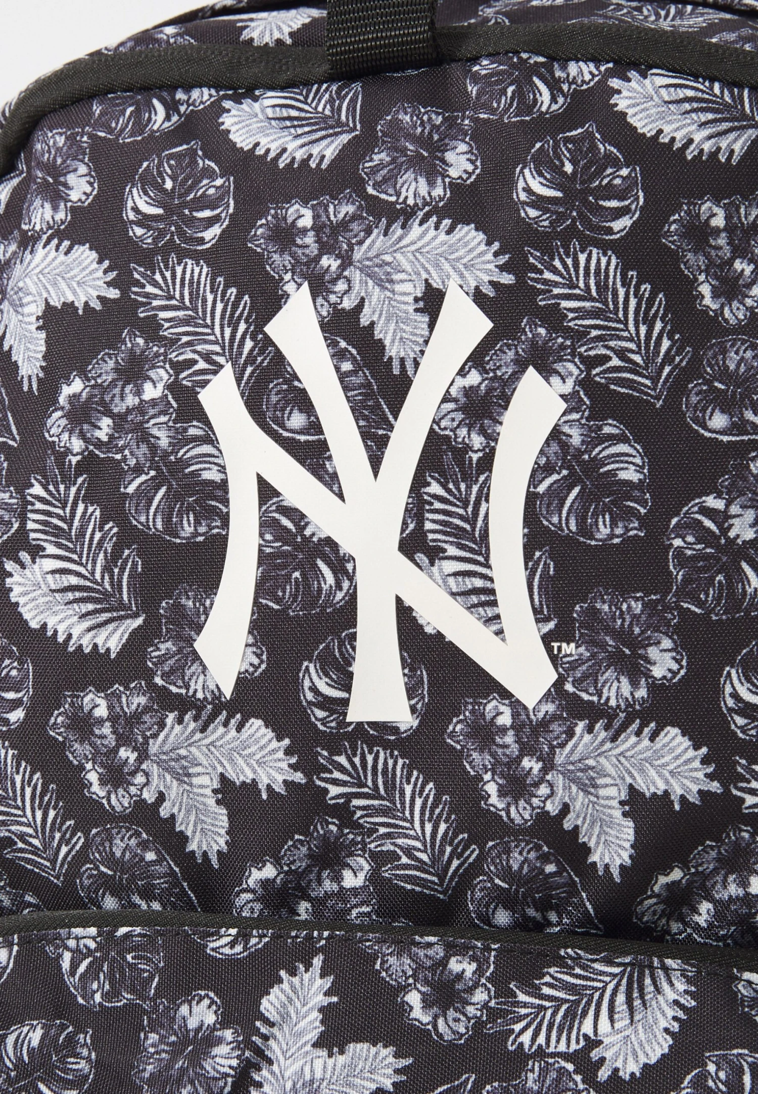 NEW ERA NEW YORK YANKEES STADIUM BACKPACK - Club Wear - Black 7 NEW ERA NEW YORK YANKEES STADIUM BACKPACK - Club Wear - Black - Image 5