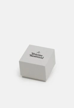 Vivienne Westwood Mini Relief Pendant Unisex - Necklace - Silver-Coloured 8 Vivienne Westwood Mini Relief Pendant Unisex - Necklace - Silver-Coloured -Stock X 9f135928ea9f4c14924ffed9bf8a4771