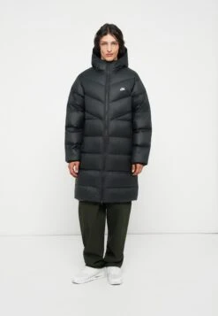 Nike Sportswear WINDRUNNER - Down Coat - Black/white