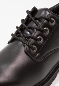 Skechers Cottonwood - Casual Lace-Ups - Black -Stock X 9fa17339be7943488b2ccf89fafc8a82