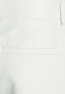 Han Kjøbenhavn Suit Wide Leg - Shorts - White -Stock X a066a69990df4a1f80f9cedc515fffe1