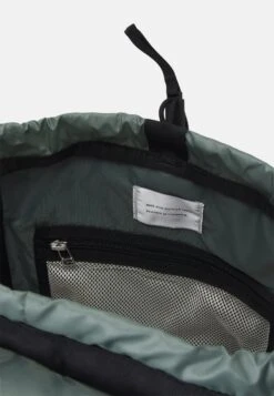 Sandqvist Walter Unisex - Rucksack - Black -Stock X a09d8391731e42fbadd6dec8723f39cb