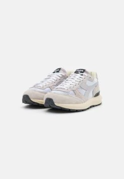 Diadora Kmaro Unisex - Trainers - Wind Gray/White -Stock X a1112aa8be264f05a6cc7acb3c93eb54