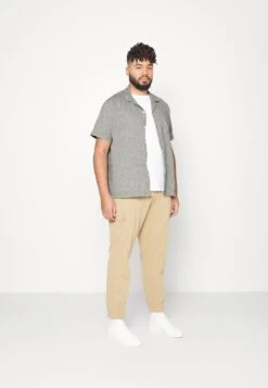 Casual Blend Resort - Shirt - Army -Stock X a2a895633a144027932a6992c180f070