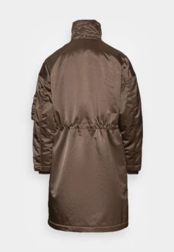 ETUDES Ohio Unisex - Winter Coat - Light Brown -Stock X a2d8f9a450c741c2ac00b6bf588756ab