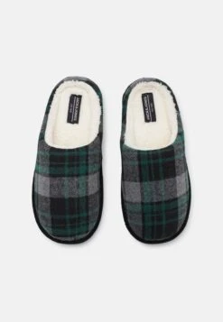 Jack & Jones JFWMURPHY MULE HOMESLIPPER - Slippers - Trekking Green -Stock X a32bff34cee7422f8de87bcf83db1192