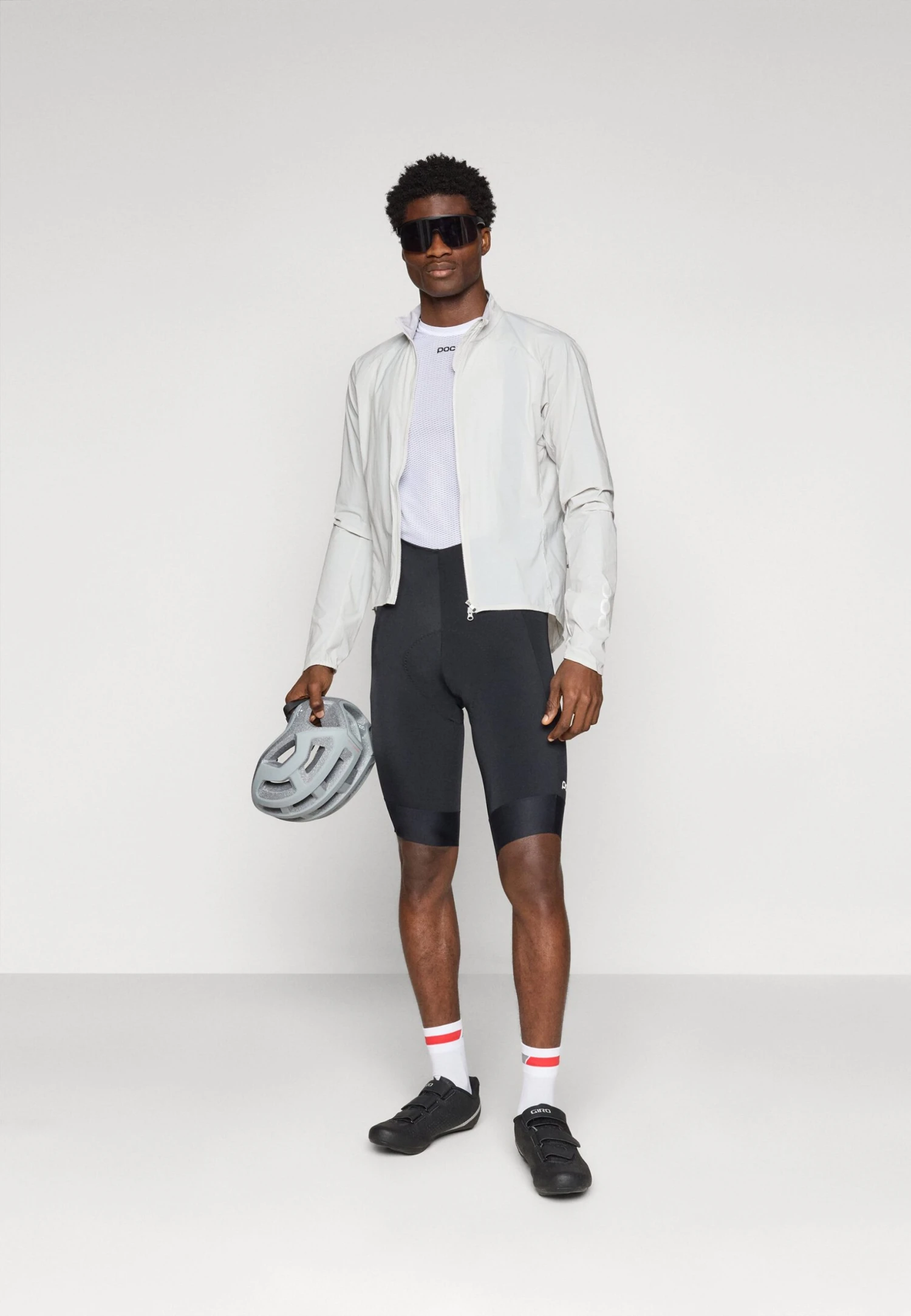 POC CADENCE BIB SHORTS - Bib Shorts - Uranium Black 4 POC CADENCE BIB SHORTS - Bib Shorts - Uranium Black - Image 2