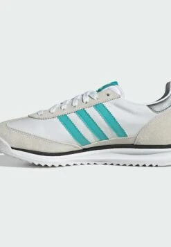 Adidas Originals AMG PETRONAS FORMULA ONE TEAM SL 72 RS - Trainers - Cloud White Core Black Silver Metallic -Stock X a60c9feceb684078af1b598ba9ca2772
