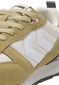 Hummel Monaco 86 - Trainers - Lark -Stock X a626ba79724b41caa698744e76c9818a