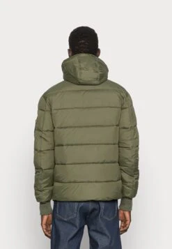 Alpha Industries Puffer Alpha - Winter Jacket - Dark Green -Stock X a7c762d62d43457fb2d5cb09ea96550c