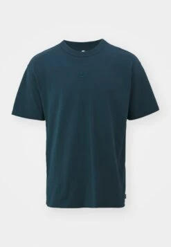 Nike Sportswear TEE - Basic T-shirt - Dark Team Red -Stock X a8388534bd7943d68933a6eeba4a7dd4