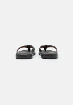 Reef Cushion Phantom - T-Bar Sandals - Coffee Black -Stock X a8ae294626ec4e29b8296c8292def90b