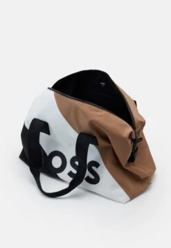 Boss Catch Holdall Unisex - Weekend Bag - Open Miscellaneous -Stock X a8b63d56f0ac4d32abd24d49d01cd639