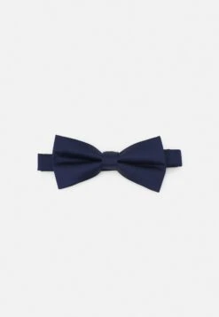 Pier One Bow Tie - Bordeaux -Stock X a953204c3c9741799f2d8f9c337b3960 1