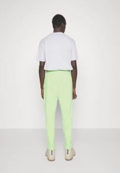 EA7 Emporio Armani Trouser - Tracksuit Bottoms - Light Green 9 EA7 Emporio Armani Trouser - Tracksuit Bottoms - Light Green -Stock X a99a2e25fda94922b05dd3ebb0bc6d7d