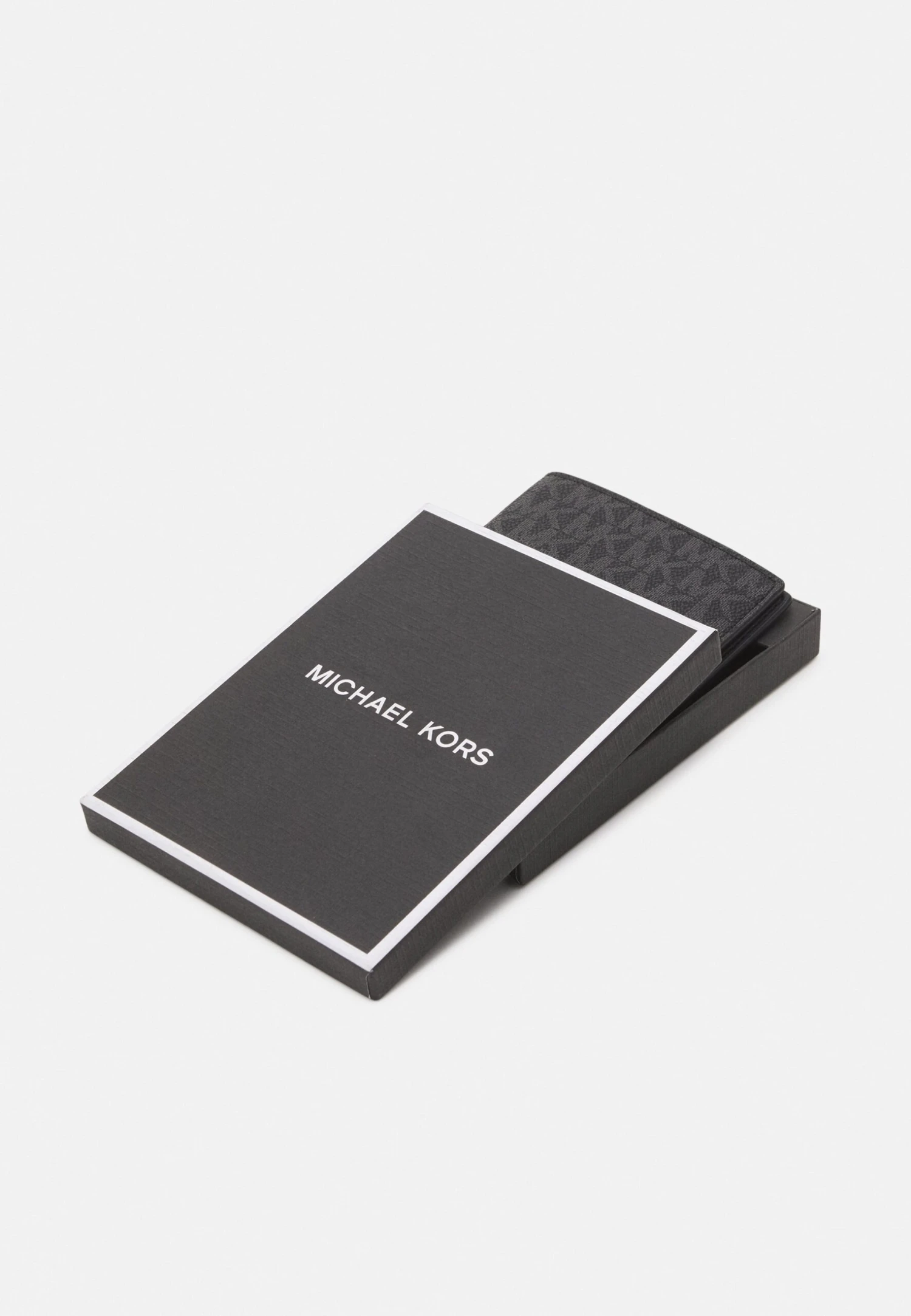 Michael Kors Passport Wallet - Passport Holder - Black 6 Michael Kors Passport Wallet - Passport Holder - Black - Image 4