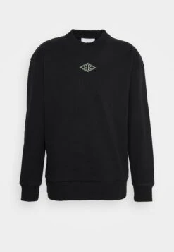 Han Kjøbenhavn Bulky Crew - Sweatshirt - Faded Black 16 Han Kjøbenhavn Bulky Crew - Sweatshirt - Faded Black -Stock X ab063a0933c24f218148aa97b9b199d3