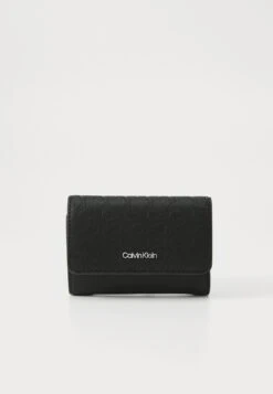 Calvin Klein MUST SMALL TRIFOLD ZIP - Wallet - Chateau -Stock X ab7f2f9600204e37b762ad41ff002bc0