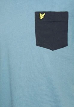 Lyle & Scott Contrast Pocket- Print T-Shirt - Skipton Blue/Dark Navy -Stock X abee0b7eab684af7b61a44113c1ba52c