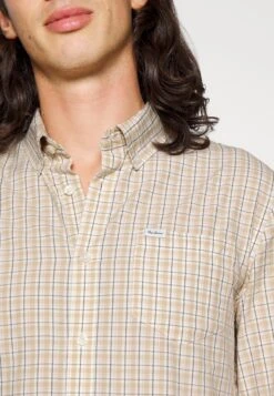 Pepe Jeans Lincoln - Shirt - Stone -Stock X ac8bd0125ac44c9ab936220812e8d3c4