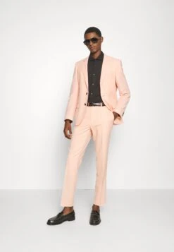 Hugo Henry Getlin232X Set - Suit - Light/Pastel Red -Stock X adebebc01f27430b81c16849cf1aa821