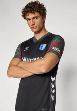 Hummel 1FCM 25/26 - Club Wear - Black -Stock X aec3ab9744a94c91a632e727dc27e24b