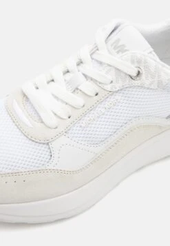 Michael Kors TREVOR TRAINER - Trainers - Bright White -Stock X af9a77a7ea914e94b568e4357d722db2