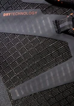 Mammut Blackfin Iii Mid Dt - Hiking Shoes - Black Black -Stock X afb8af805b3040d6a511a1366c018ade