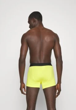 Ellesse Parmas 4Pk - Pants -Stock X b064c0d87d0b4ed2ba5b7e44ef94ee12