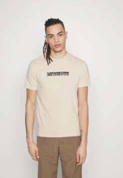 Calvin Klein New York Box Logo - Print T-Shirt - Stony Beige