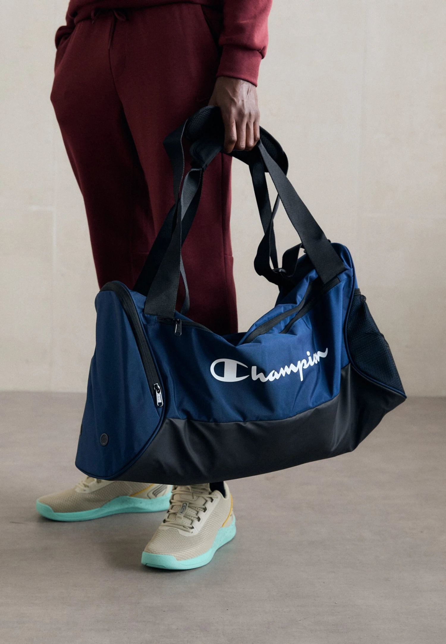 Champion PERFORMANCE DUFFEL BAG UNISEX - Sports Bag - Mvb/nbk 4 Champion PERFORMANCE DUFFEL BAG UNISEX - Sports Bag - Mvb/nbk - Image 2