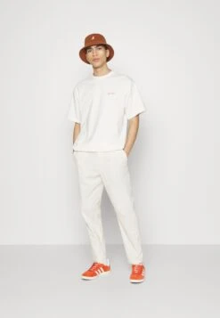 Redefined Rebel Rremir Pants - Chinos - Pristine -Stock X b143163278434d3fa051d9a6d6f7ebe8